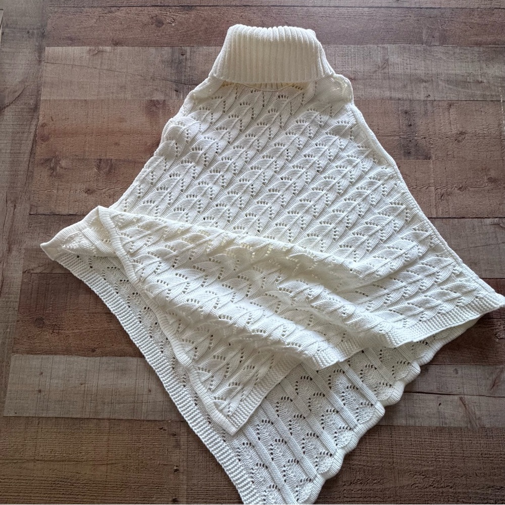 VERTIGO Paris Turtleneck Crochet Knit Spring Transition Poncho One Size Cream